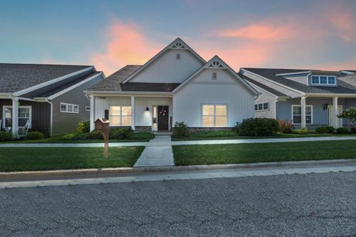 313 Middleburn St, Johnstown, OH, 43031-7003 | Card Image