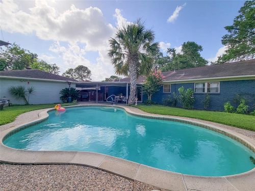 5439 Loch Lomond Dr, Houston, TX, 77096-2305 | Card Image