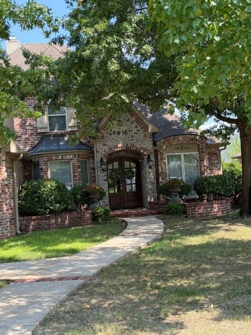 5401 S 44th St, Rogers, AR, 72758-8295 | Card Image