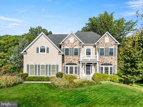 26 Inniscrone Dr, AVONDALE, PA, 19311-9314 | Card Image