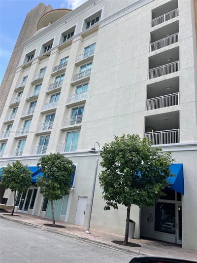 213 - 7275 Sw 90th Way, Condo with 2 bedrooms, 2 bathrooms and null parking in Miami FL | Image 2