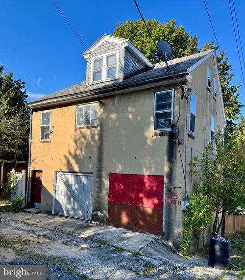 25 Coal St, PORT CARBON, PA, 17965-1824 | Card Image