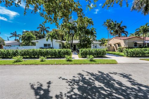 1338 Jackson St, Hollywood, FL, 33019-1531 | Card Image