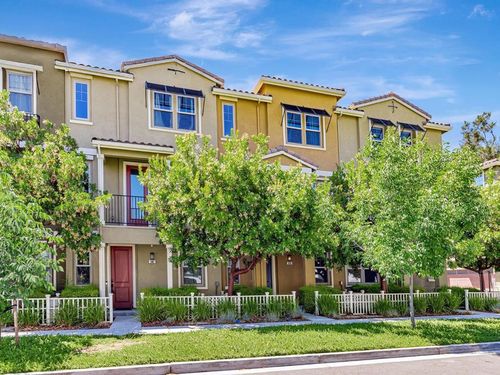 660 Tyrella Ave, Mountain View, CA, 94043-2018 | Card Image
