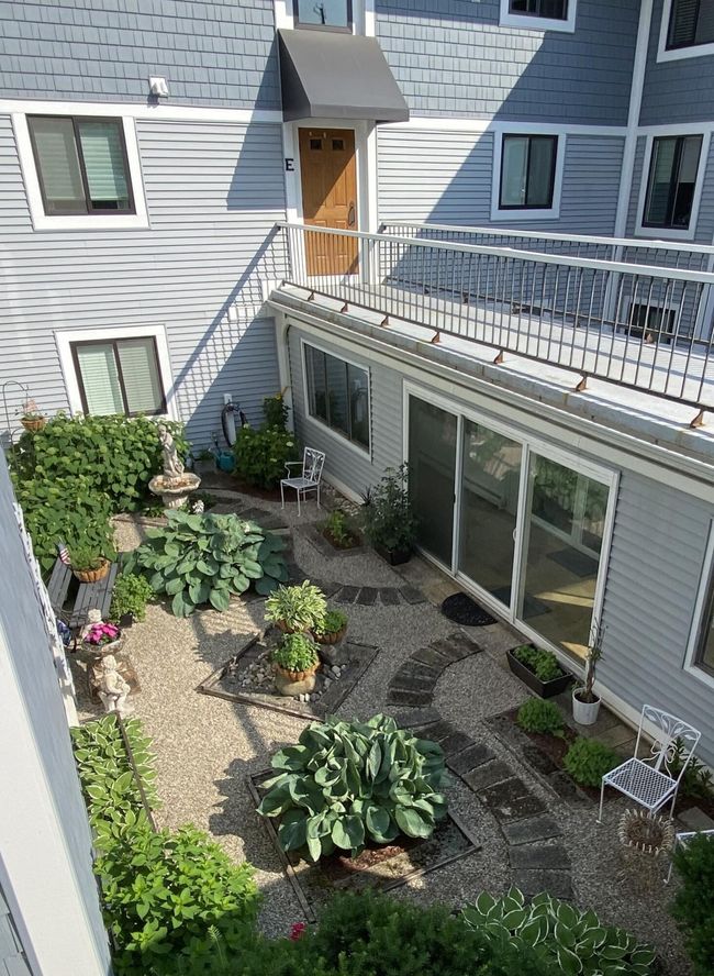APT-29E - 400 Lakeview Ct, Condo with 2 bedrooms, 2 bathrooms and null parking in Spring Lake MI | Image 9