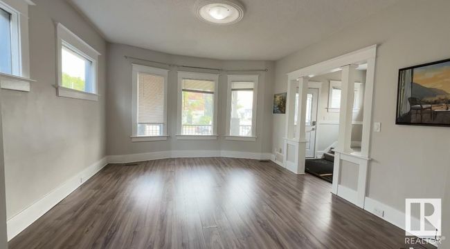 9862 76 Ave Nw, House other with 6 bedrooms, 3 bathrooms and null parking in Edmonton AB | Image 8