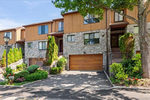 144 The Cres, Roslyn Heights, NY, 11577-1996 | Card Image