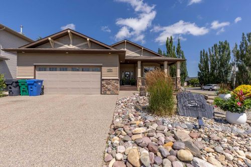 515 Canyon Cove W, Lethbridge, AB, T1K7V4 | Card Image