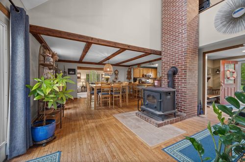 4 Deer Ridge Ln, Kittery, ME, 03904-5610 | Card Image