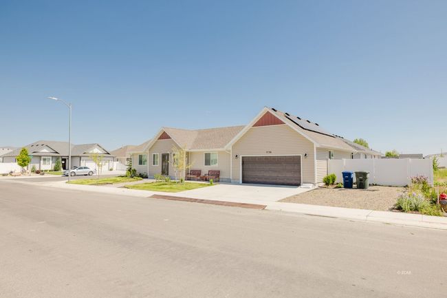 1736 Village Pkwy, House other with 3 bedrooms, 2 bathrooms and null parking in Elko NV | Image 4