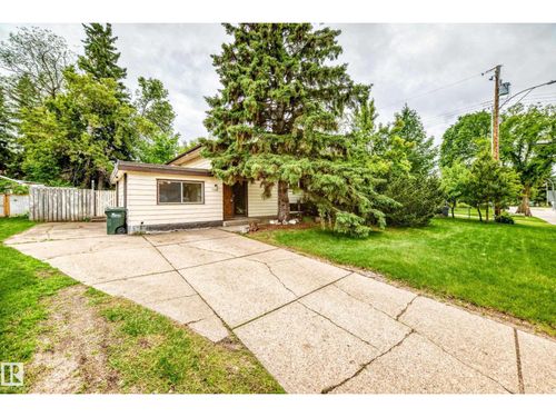 128 Pine St, Sherwood Park, AB, T8A1G8 | Card Image