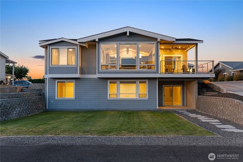 307 Arrowhead Pl Sw, Mattawa, WA, 99349-1923 | Card Image