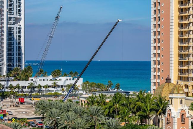 APT-1005 - 17555 Atlantic Blvd, Condo with 2 bedrooms, 2 bathrooms and null parking in Sunny Isles Beach FL | Image 30
