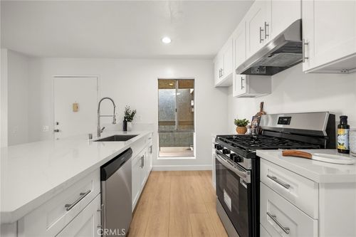 unit-h-2835 S Fairview St, Santa Ana, CA, 92704-5921 | Card Image