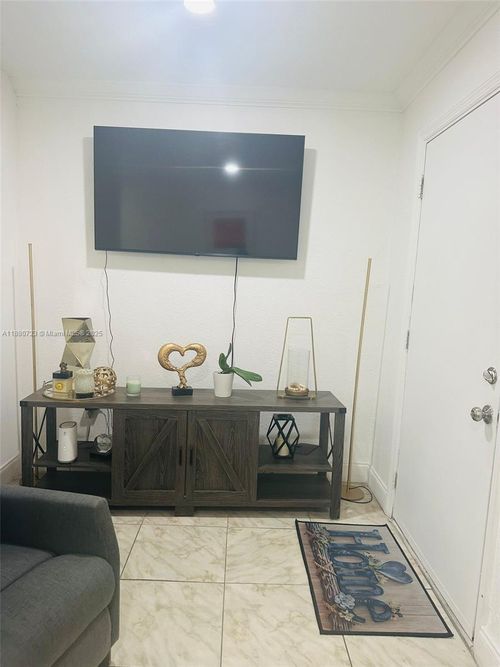 apt-206-3800 Sw 102nd Ave, Miami, FL, 33165-4501 | Card Image