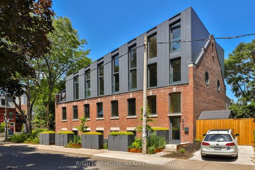 ph-2-225 Brunswick Ave, Toronto, ON, M5S2M6 | Card Image