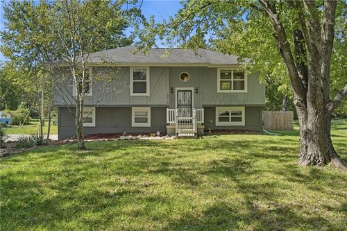 16010 Eastern Ave, Belton, MO, 64012-4618 | Card Image