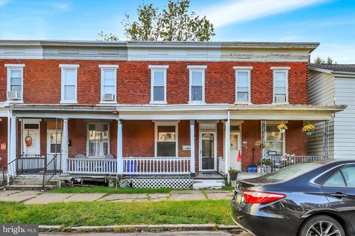 2015 Swatara St, HARRISBURG, PA, 17104-1941 | Card Image