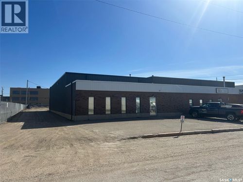 829 50th St E, Saskatoon, SK, S7K3Y5 | Card Image