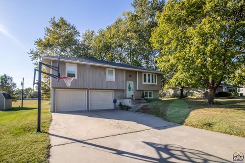 423 Rice Rd, Silver Lake, KS, 66539 | Card Image