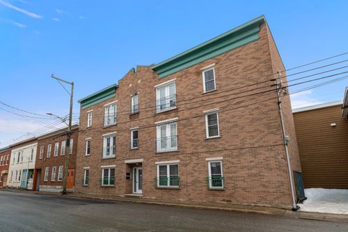 4-389 Rue Ste-Agnès, Québec, QC, G1K1E8 | Card Image