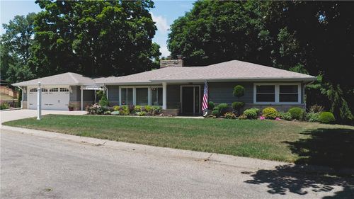 401 Fletcher Dr, Danville, IL, 61832-2460 | Card Image
