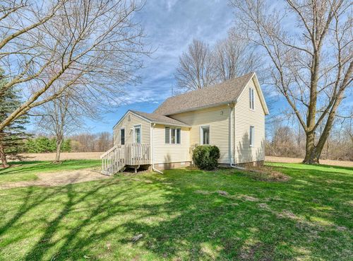 1120 County Rd W, Downing, WI, 54734-9003 | Card Image