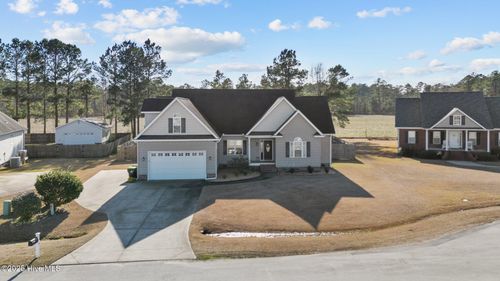 149 Hilda Dr, New Bern, NC, 28562-9113 | Card Image