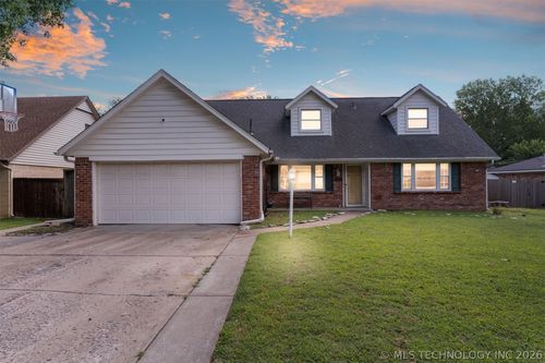 7341 S 70th East Ave, Tulsa, OK, 74133-2722 | Card Image