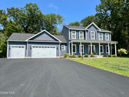 27 Woodland Dr, Castleton On Hudson, NY, 12033-3132 | Card Image