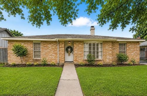 1519 Hitherfield Dr, Sugar Land, TX, 77498-2302 | Card Image