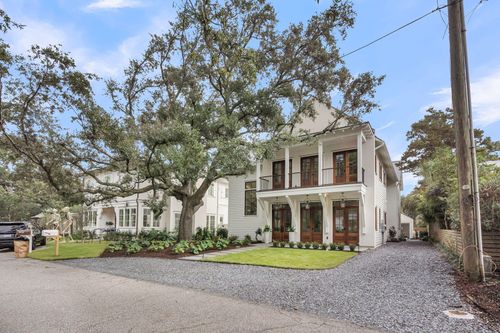 747 Winthrop St, Mount Pleasant, SC, 29464-4424 | Card Image