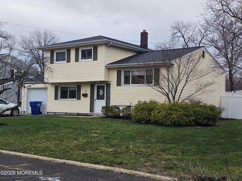 5 Stratton Pl, Middletown, NJ, 07748-1524 | Card Image