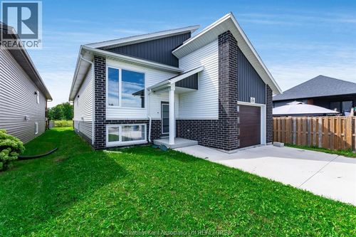 215 Manning Dr, Chatham, ON, N7M0S5 | Card Image