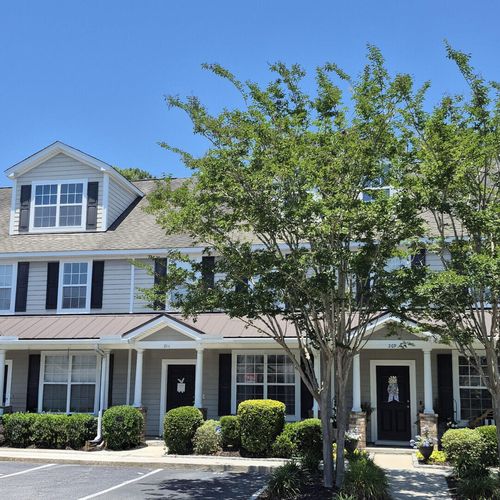 211 Hemingway Cir, Summerville, SC, 29483-8043 | Card Image