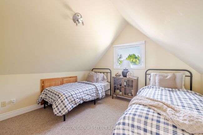 7474 Riverside Dr, House other with 3 bedrooms, 2 bathrooms and 6 parking in Port Franks ON | Image 30