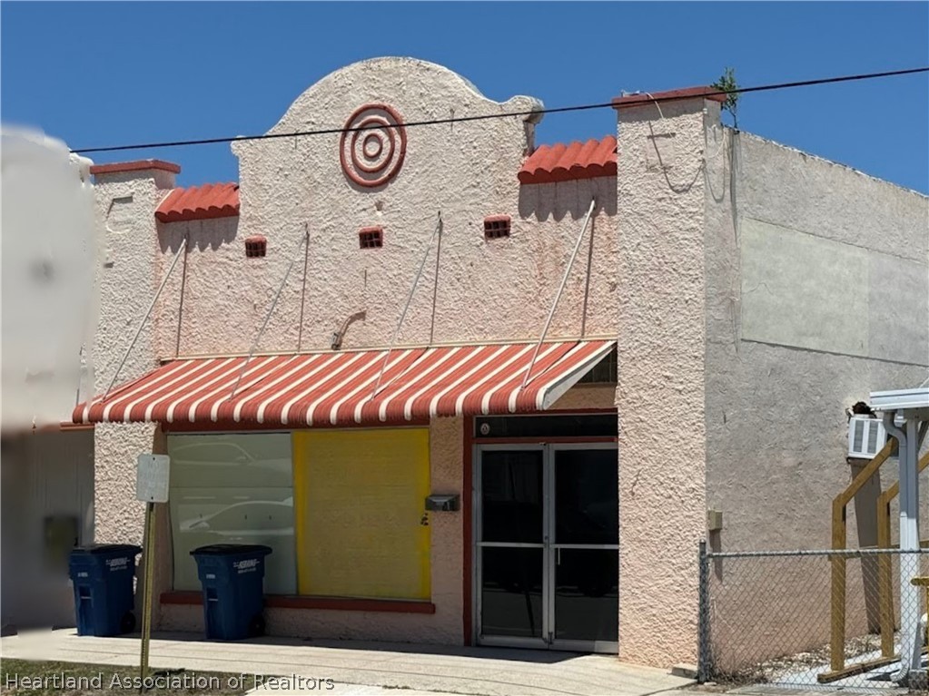 510 N Pine St, Sebring, FL 33870