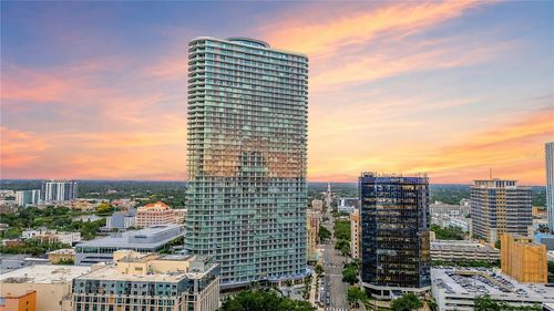 2009-400 Central Ave, ST PETERSBURG, FL, 33701-4096 | Card Image