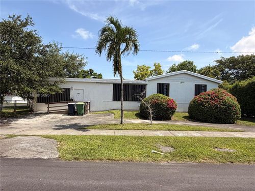 8371 Sw 27th Terrace, Miami, FL, 33155 | Card Image
