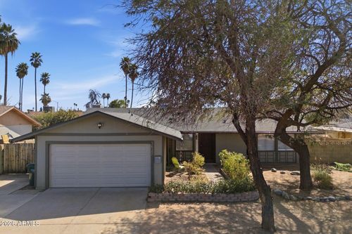 3627 W Mauna Loa Lane, Phoenix, AZ, 85053 | Card Image