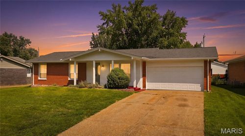 2395 Wedgwood Drive, Florissant, MO, 63033 | Card Image