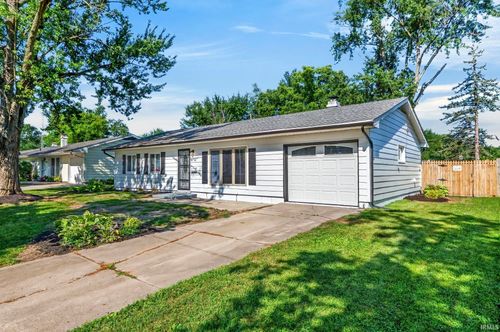 7330 Knightswood Dr, Fort Wayne, IN, 46819-1729 | Card Image