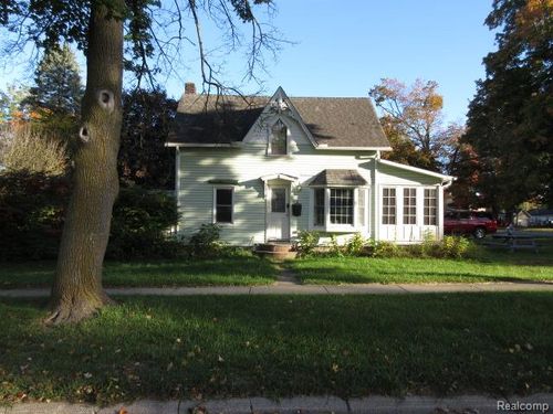 410 W 4th St, Imlay City, MI, 48444-1048 | Card Image