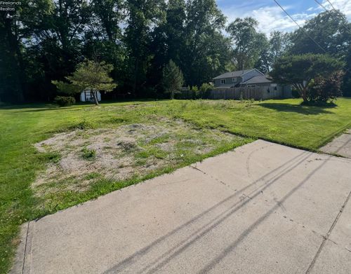 4771 Idleview Dr, Vermilion, OH, 44089-1621 | Card Image