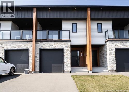 204 Dickey Blvd, Riverview, NB, E1B0V2 | Card Image