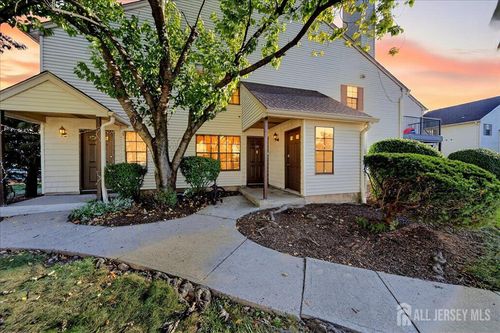 1002 Woodbridge Commons Way, Iselin, NJ, 08830-3027 | Card Image