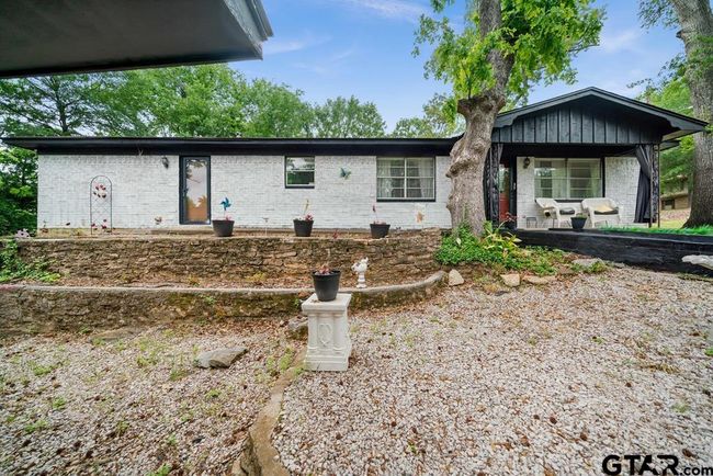 1114 E Neches St, House other with 3 bedrooms, 2 bathrooms and null parking in Palestine TX | Image 28