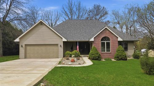 307 Portage Ln, Dixon, IL, 61021-8808 | Card Image