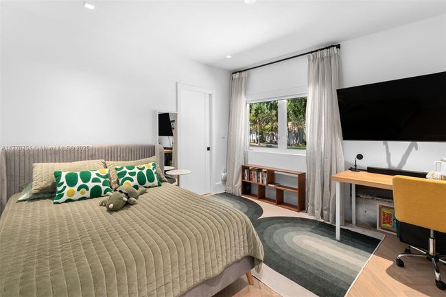 5601 San Vicente St, House other with 4 bedrooms, 5 bathrooms and null parking in Coral Gables FL | Image 13