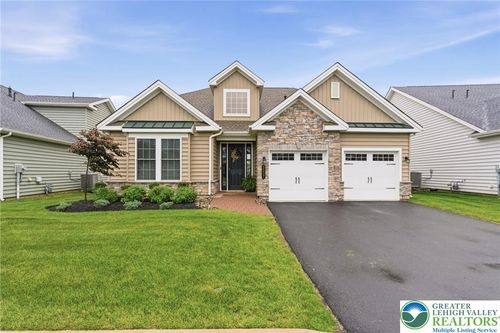 5537 Traditions Dr, Coopersburg, PA, 18036-8711 | Card Image